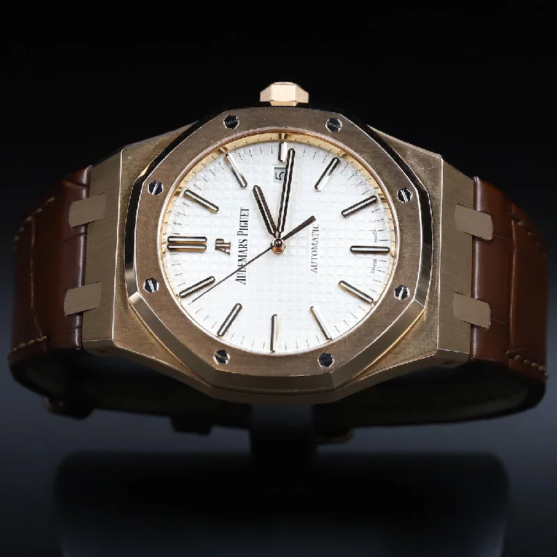 Audemars Piguet<br>15400OR Royal Oak White Dial